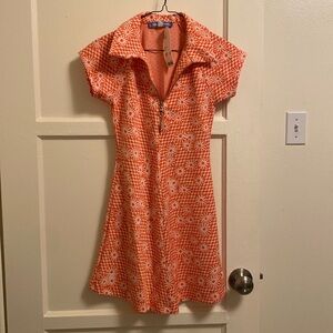Retro 70s mini dress. NWT.